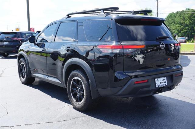 Photo of 2023 Black Nissan Pathfinder