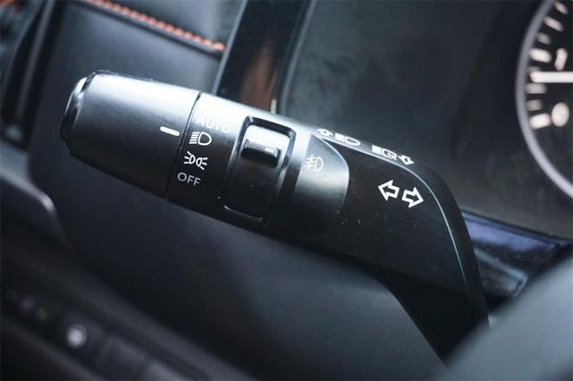 Photo of 2023 Black Nissan Pathfinder