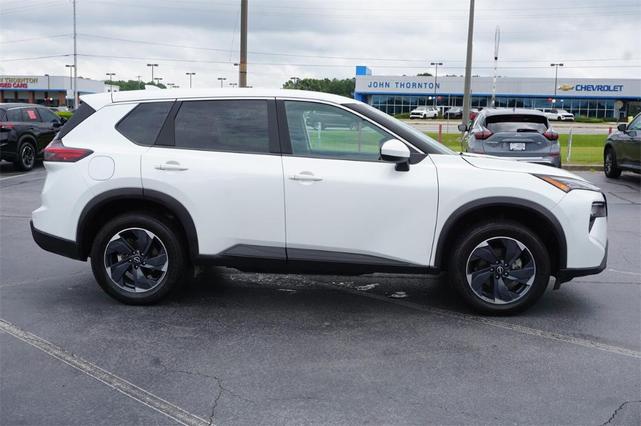 Photo of 2024 Everest White P Nissan Rogue