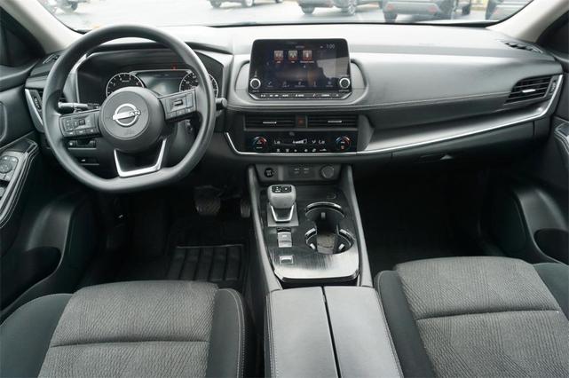 Photo of 2024 Everest White P Nissan Rogue