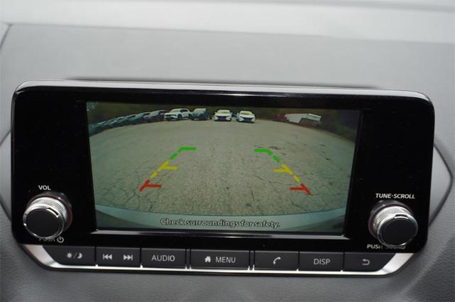 Photo of 2025 Gun Metallic Nissan Sentra