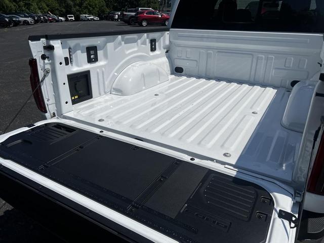 Photo of 2025 Oxford White Ford F-150