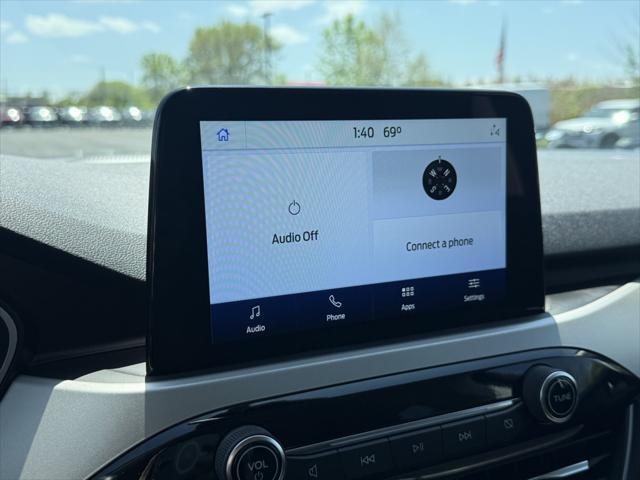 Photo of 2021 Black Metallic Ford Escape
