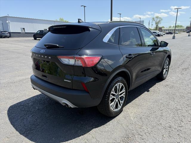 Photo of 2021 Black Metallic Ford Escape