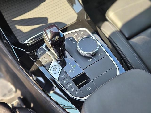 Photo of 2024 Gray BMW X4