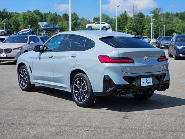 Photo of 2024 Gray BMW X4