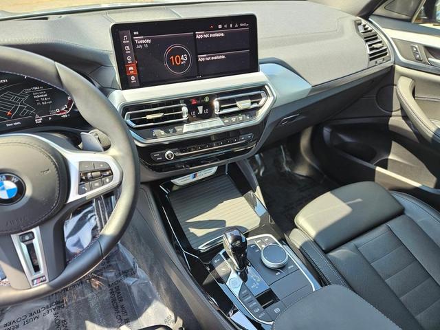 Photo of 2024 Gray BMW X4