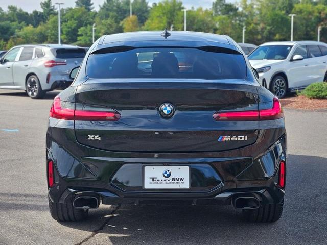 Photo of 2024 Black Sapphire Metallic BMW X4