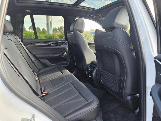 Photo of 2024 Mineral White Metallic BMW X3