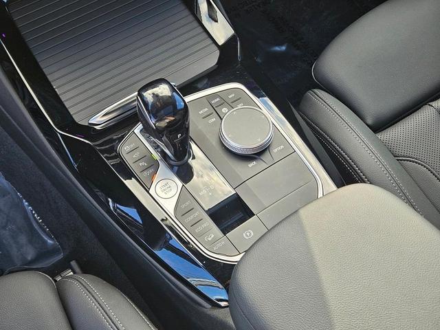 Photo of 2024 Mineral White Metallic BMW X3