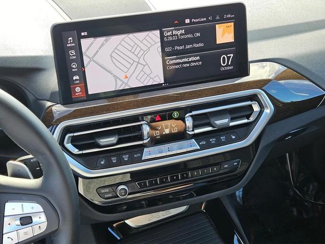 Photo of 2024 Mineral White Metallic BMW X3