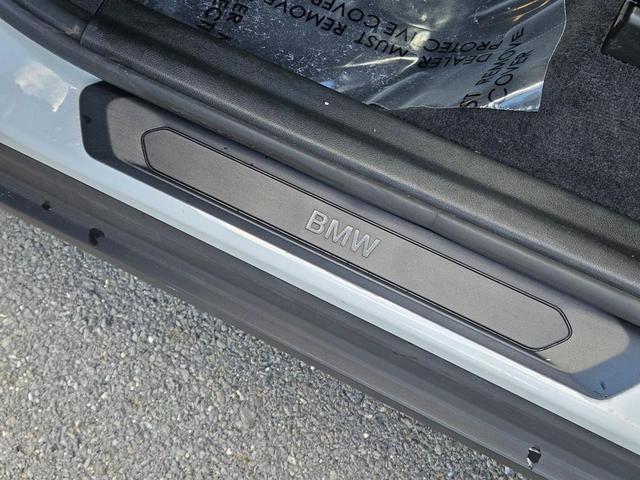 Photo of 2024 Mineral White Metallic BMW X3