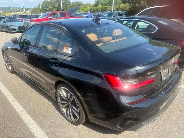 Photo of 2021 Black Sapphire Metallic BMW M340
