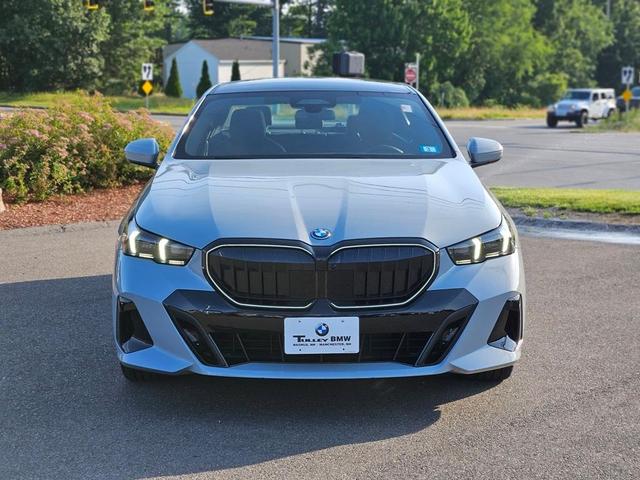 2025 BMW 550e