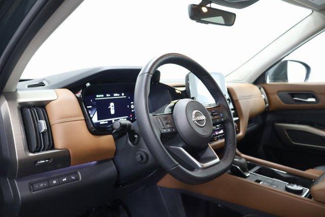 Photo of 2024 Obsidian Green Pearl Nissan Pathfinder