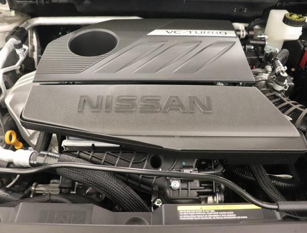 Photo of 2025 2t Chpn Blk Roo Nissan Rogue