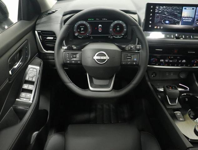 Photo of 2025 2t Chpn Blk Roo Nissan Rogue