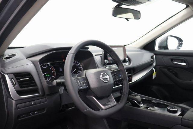 Photo of 2026 Gun Metallic Nissan Rogue
