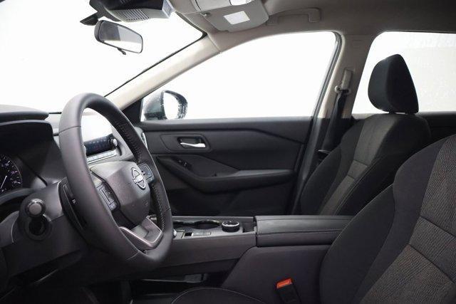 Photo of 2026 Gun Metallic Nissan Rogue