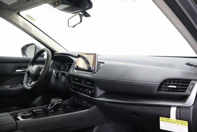 Photo of 2026 Gun Metallic Nissan Rogue