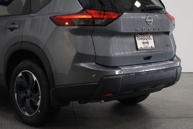 Photo of 2026 Gun Metallic Nissan Rogue
