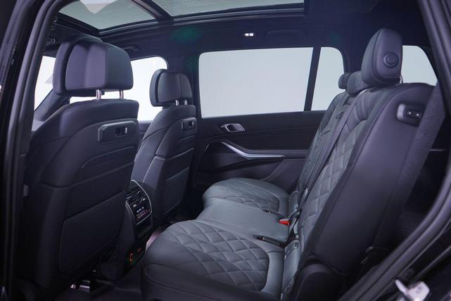 Photo of 2026 Black Sapphire Metallic BMW X7