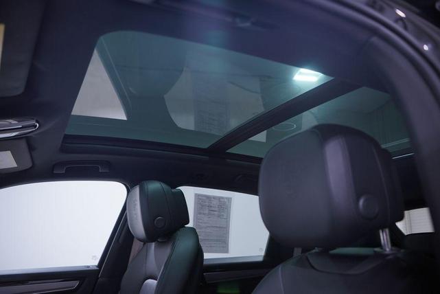 Photo of 2023 Black Porsche Cayenne