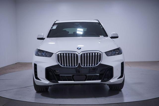 Photo of 2026 Alpine White BMW X5