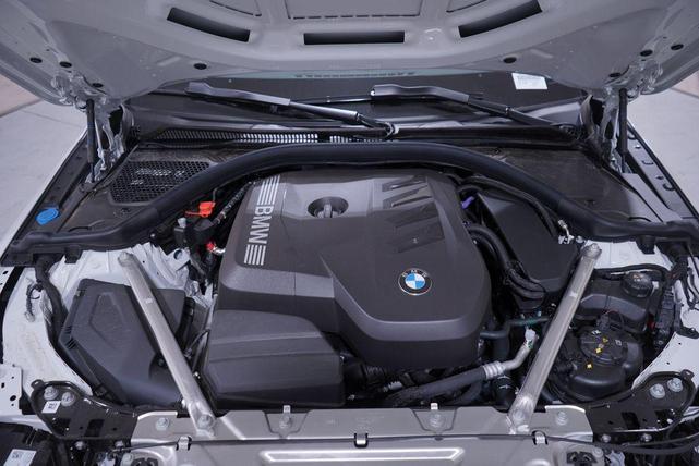 Photo of 2025 Alpine White BMW 430