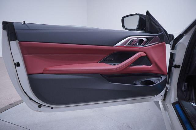 Photo of 2025 Alpine White BMW 430