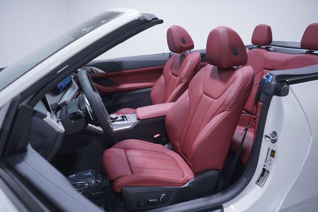 Photo of 2025 Alpine White BMW 430