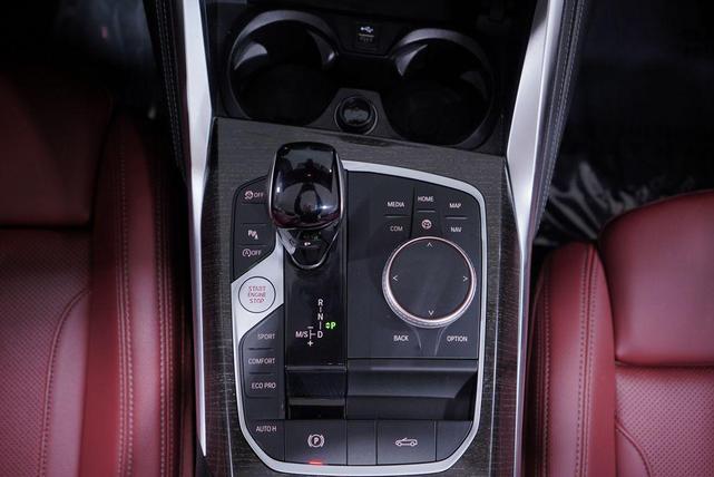 Photo of 2023 White Metallic BMW 430
