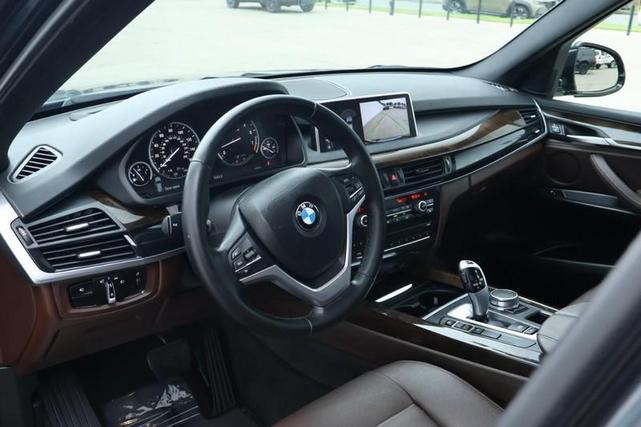 Photo of 2017 Imperial Blue Metallic BMW X5
