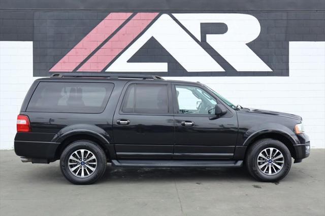 Photo of 2015 Tuxedo Black Metallic Ford Expedition EL