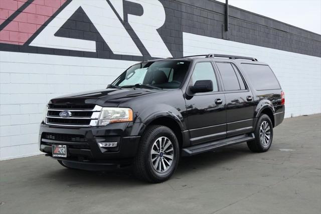 Photo of 2015 Tuxedo Black Metallic Ford Expedition EL