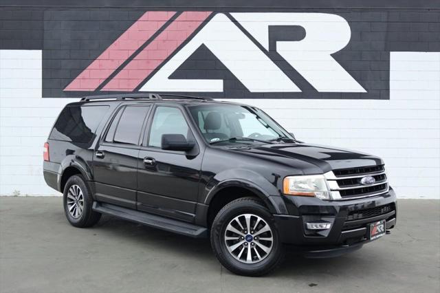 Photo of 2015 Tuxedo Black Metallic Ford Expedition EL