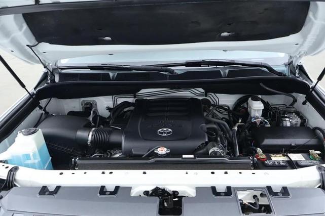 Photo of 2020 Super White Toyota Tundra