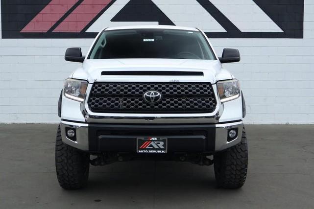 Photo of 2020 Super White Toyota Tundra