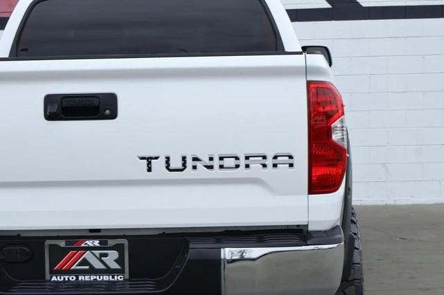 Photo of 2020 Super White Toyota Tundra