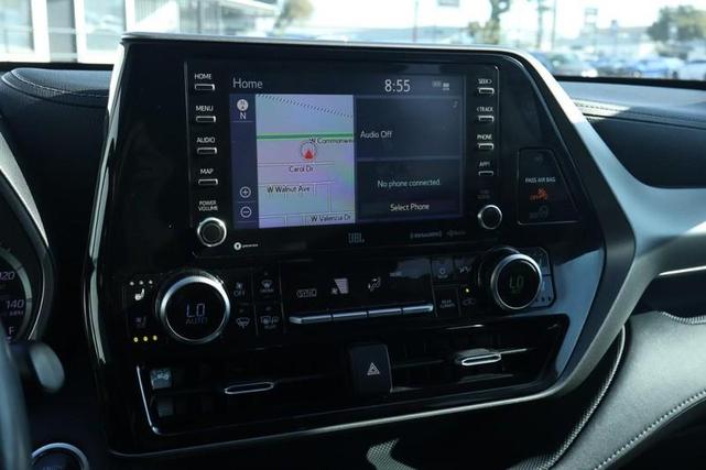 Photo of 2020 Magnetic Gray Metallic Toyota Highlander