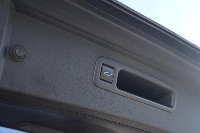 Photo of 2020 Magnetic Gray Metallic Toyota Highlander