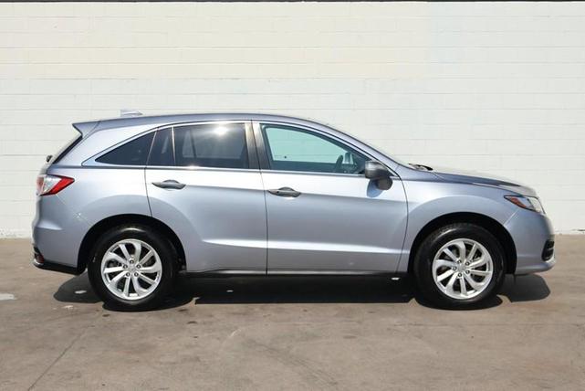 Photo of 2016 Slate Silver Metallic Acura RDX