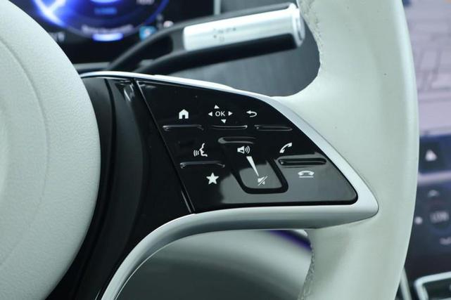 Photo of 2023 Selenite Grey Metallic Mercedes-Benz EQS 450