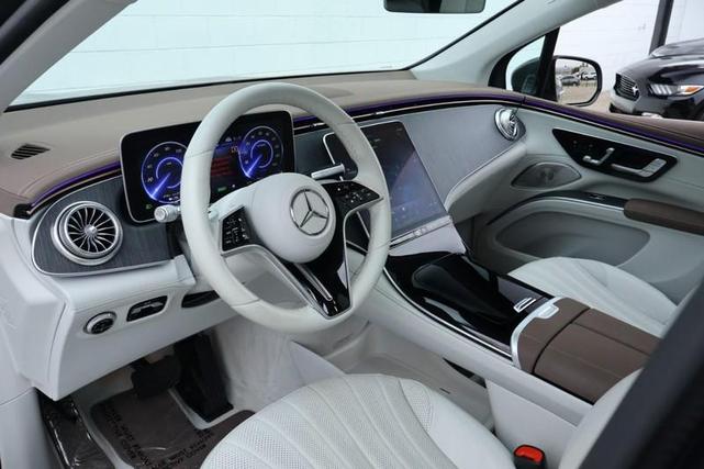 Photo of 2023 Selenite Grey Metallic Mercedes-Benz EQS 450