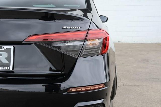 Photo of 2022 Crystal Black Pearl Honda Civic
