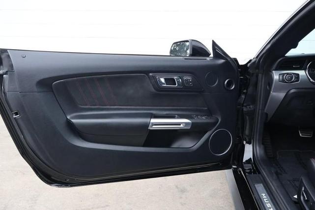 Photo of 2017 Shadow Black Ford Mustang
