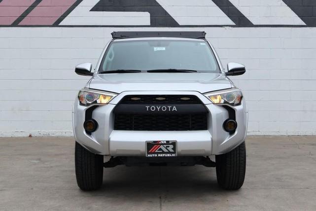 Photo of 2015 Classic Silver Metallic Toyota 4Runner