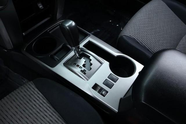 Photo of 2015 Classic Silver Metallic Toyota 4Runner