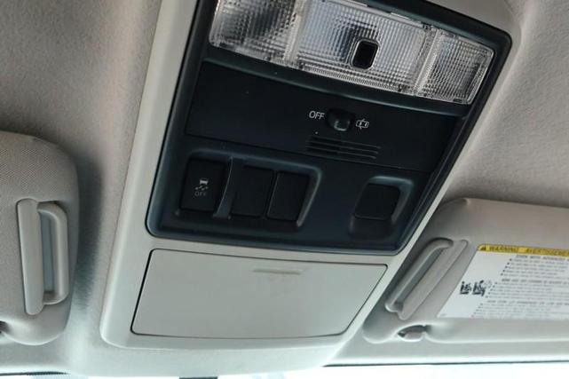 Photo of 2015 Classic Silver Metallic Toyota 4Runner