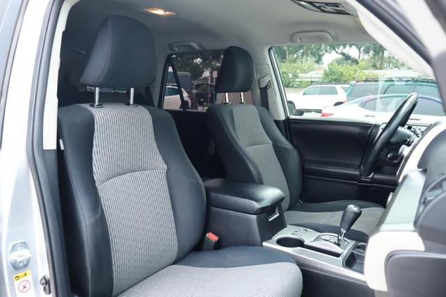 Photo of 2015 Classic Silver Metallic Toyota 4Runner